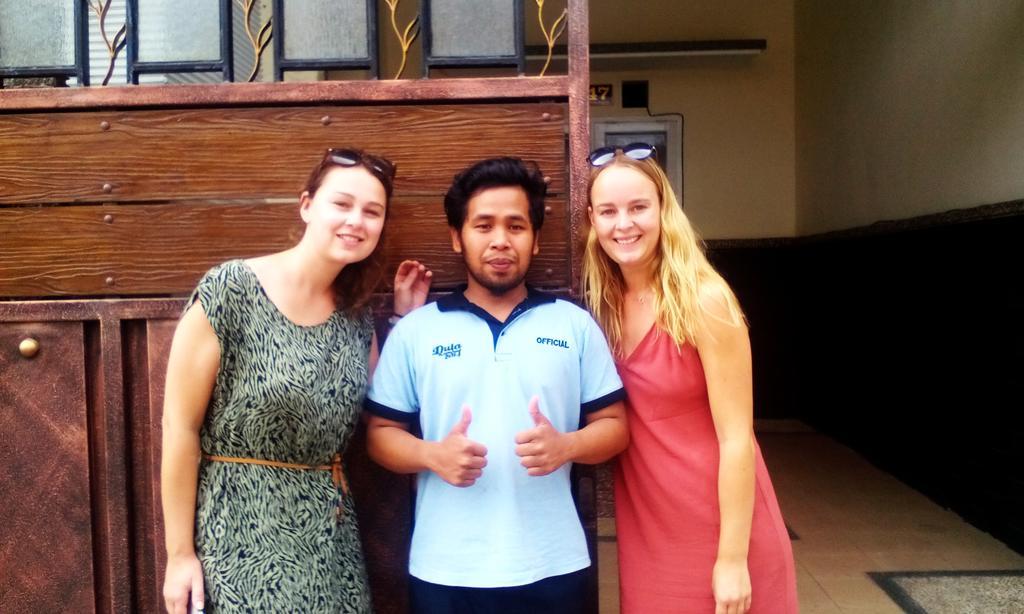 Griya Nelwan Guest House Malang Exterior foto